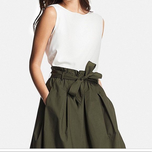 Uniqlo Dresses & Skirts - Uniqlo tie front Full skirt